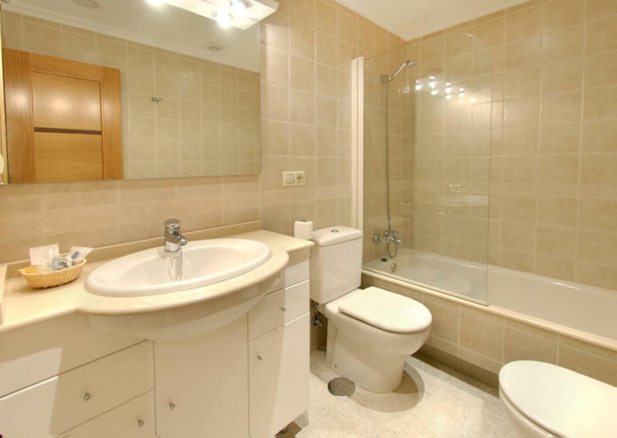 Apartamentos Mediterraneo Real 2 ฟูเอนฮิโรลา ภายนอก รูปภาพ