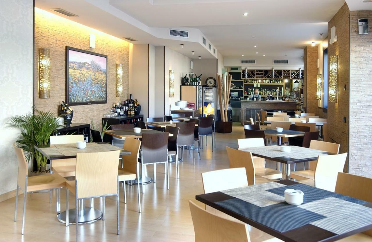 Apartamentos Mediterraneo Real 2 ฟูเอนฮิโรลา ภายนอก รูปภาพ